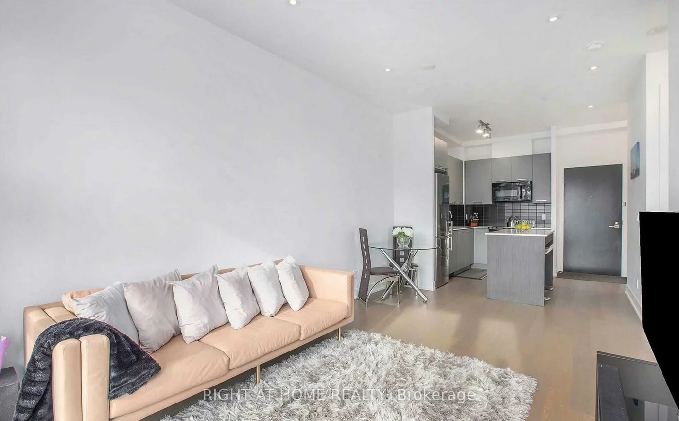 9471, Yonge, Observatory, Richmond Hill