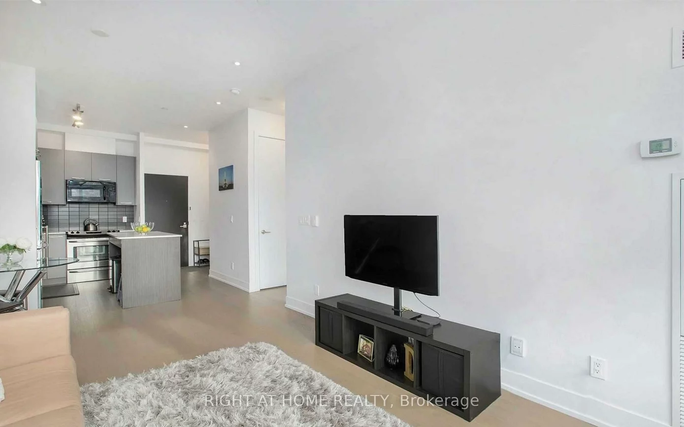 9471, Yonge, Observatory, Richmond Hill