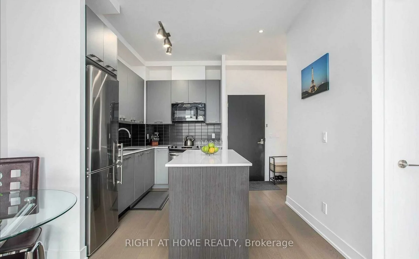 9471, Yonge, Observatory, Richmond Hill