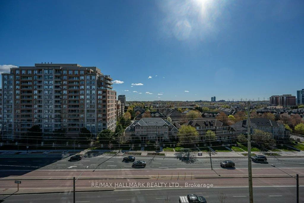 9090, Yonge, Langstaff, Richmond Hill
