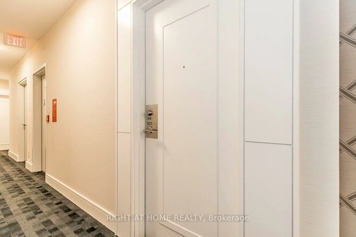 9201, Yonge, Langstaff, Richmond Hill