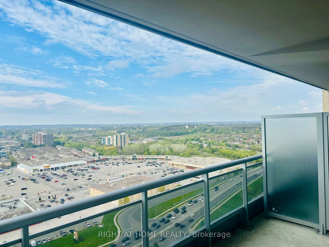 9201, Yonge, Langstaff, Richmond Hill