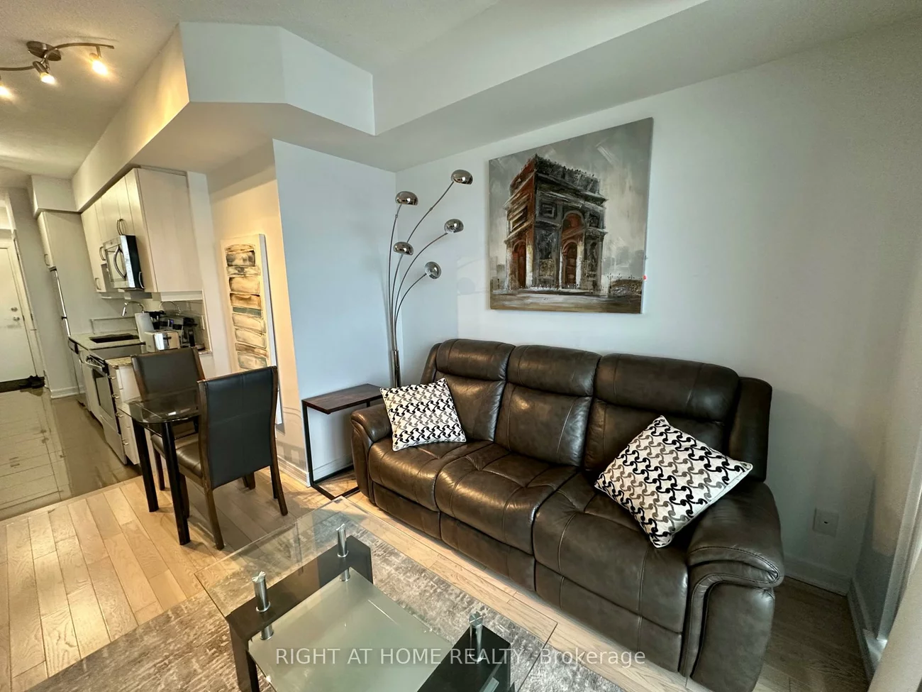 9201, Yonge, Langstaff, Richmond Hill