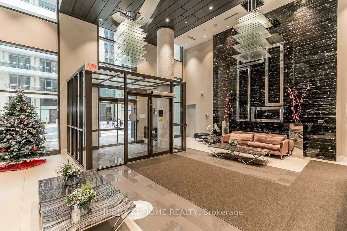 9201, Yonge, Langstaff, Richmond Hill