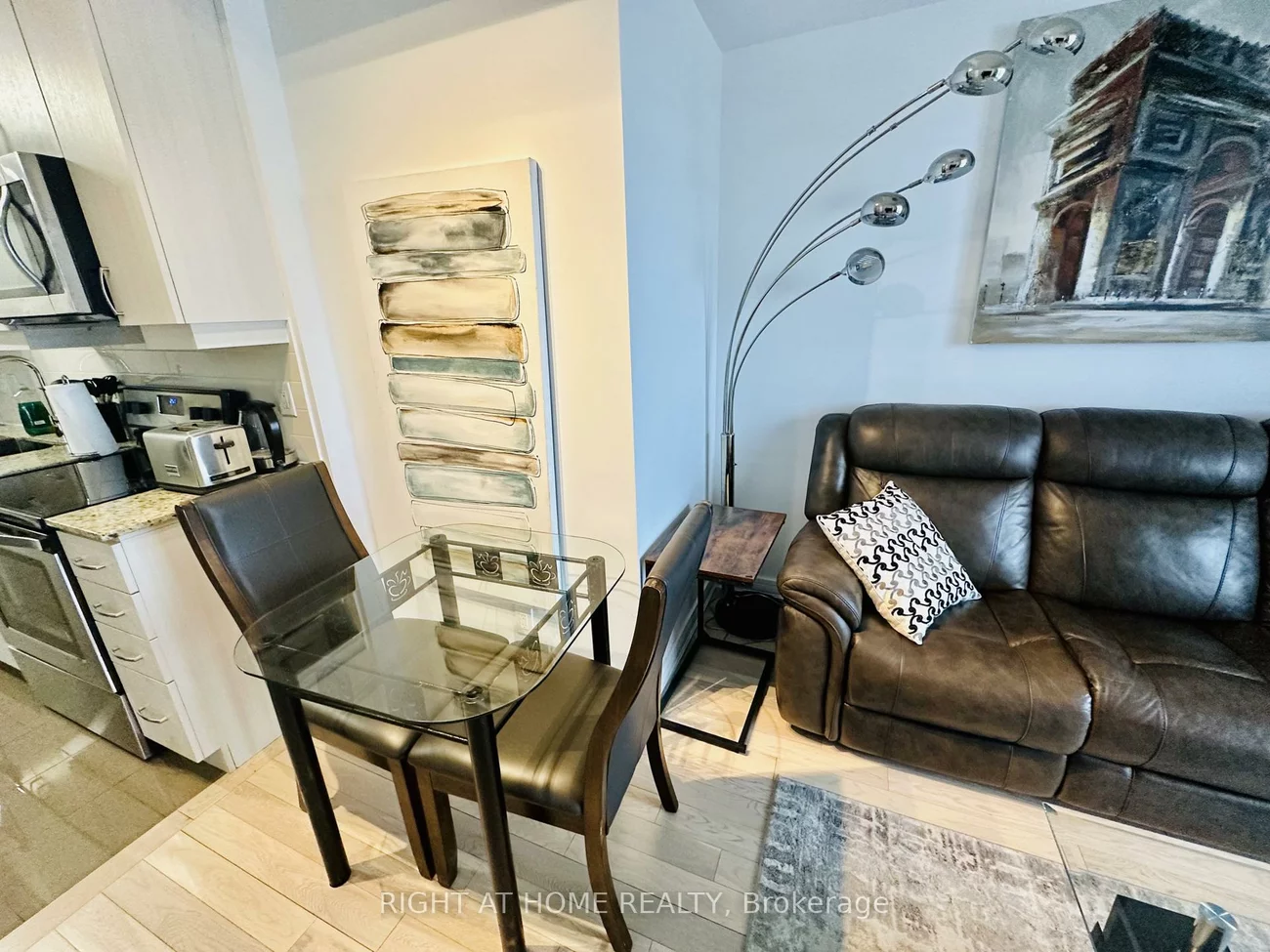 9201, Yonge, Langstaff, Richmond Hill