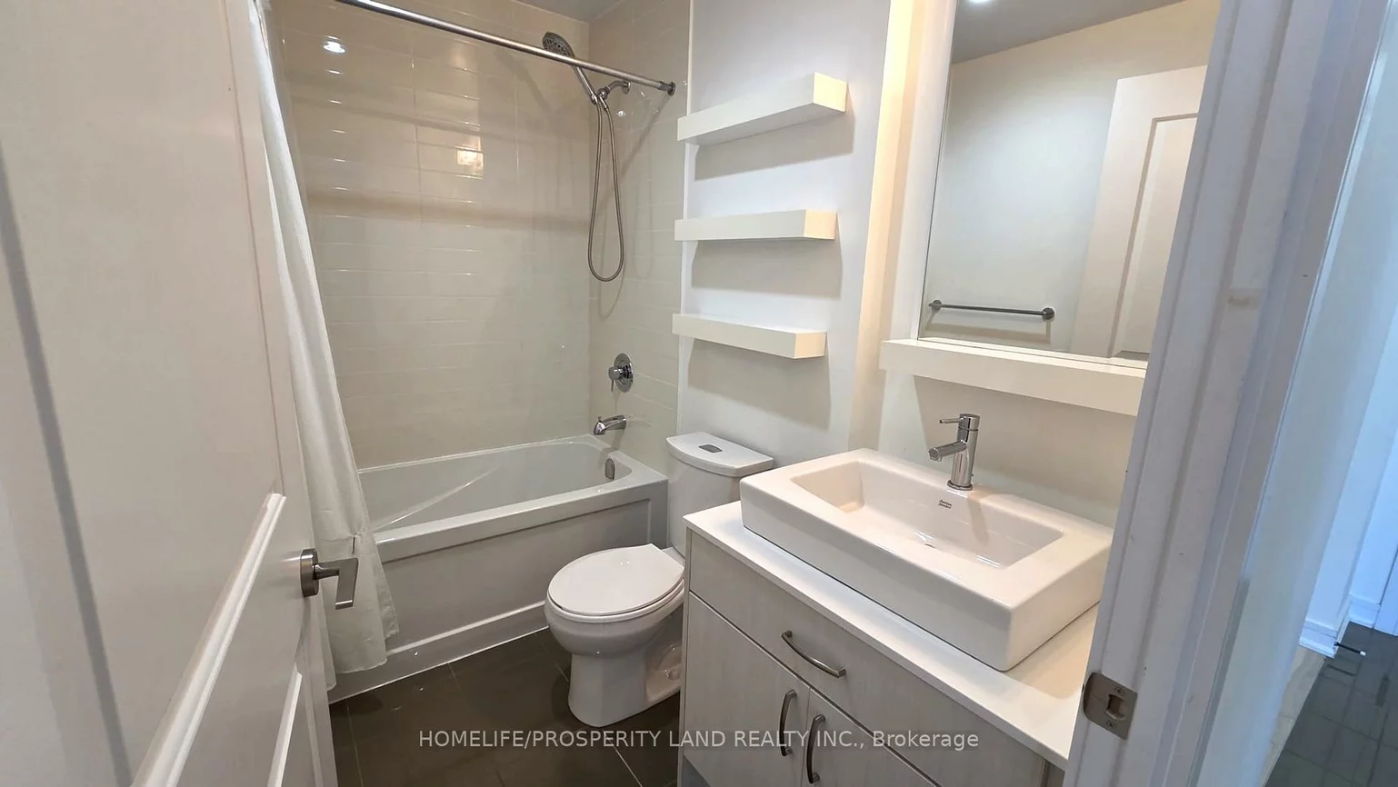 9205, Yonge, Langstaff, Richmond Hill