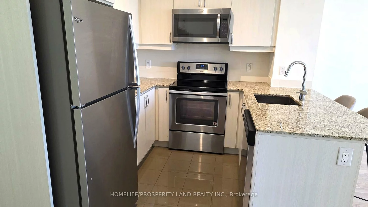 9205, Yonge, Langstaff, Richmond Hill