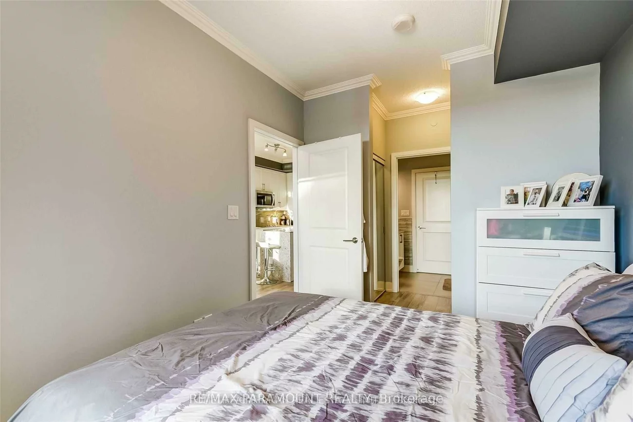 9600, Yonge, North Richvale, Richmond Hill