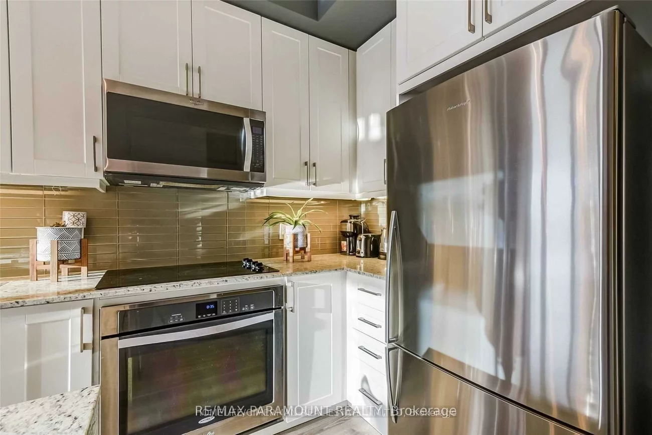 9600, Yonge, North Richvale, Richmond Hill