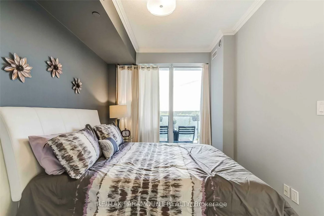 9600, Yonge, North Richvale, Richmond Hill
