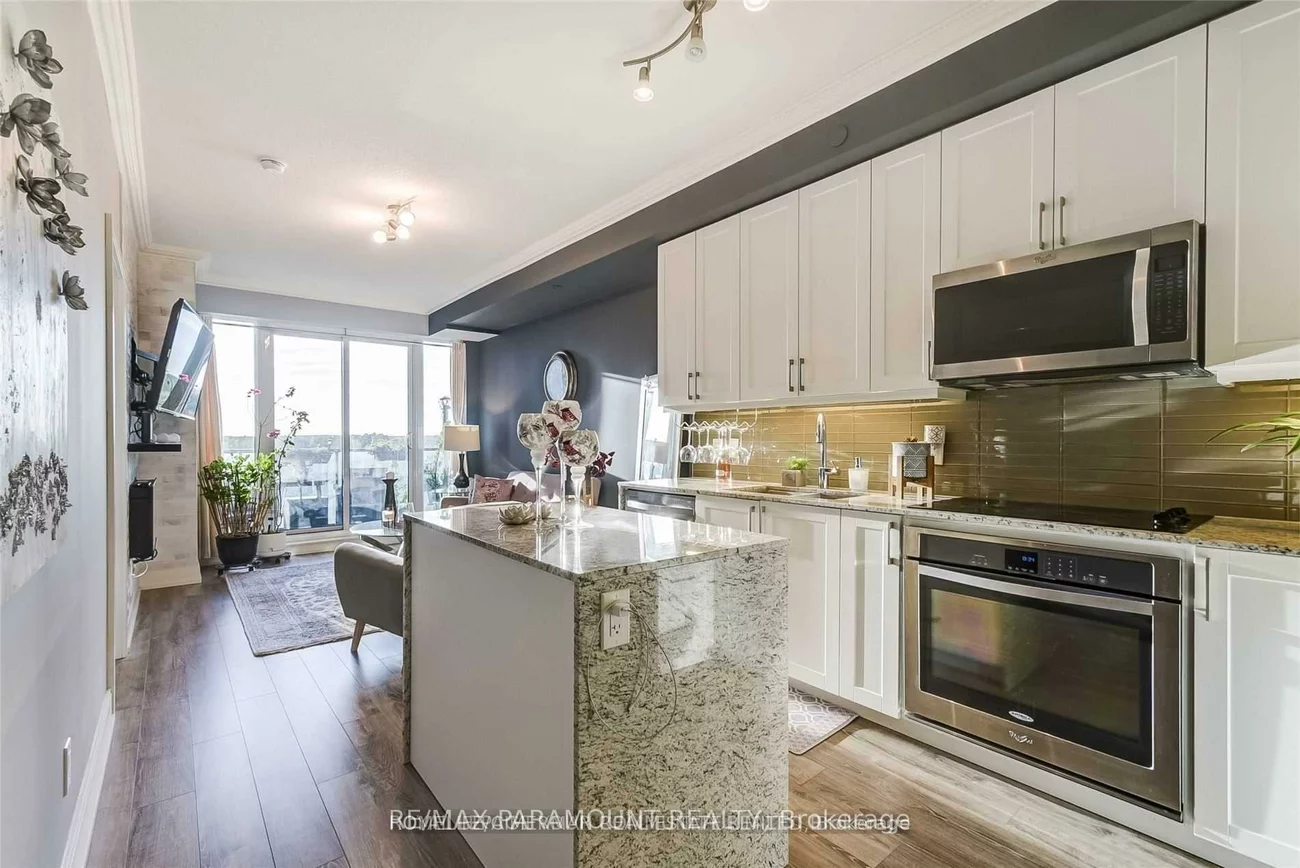 9600, Yonge, North Richvale, Richmond Hill
