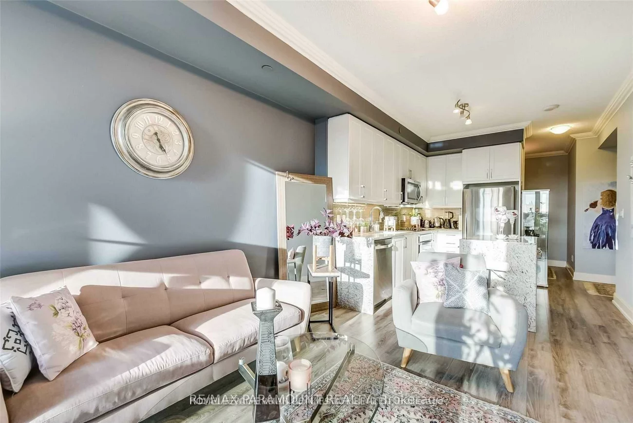 9600, Yonge, North Richvale, Richmond Hill