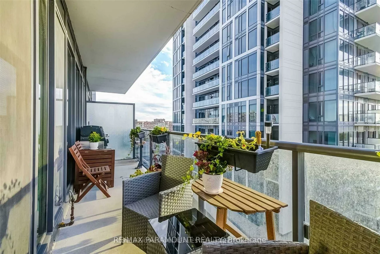 9600, Yonge, North Richvale, Richmond Hill