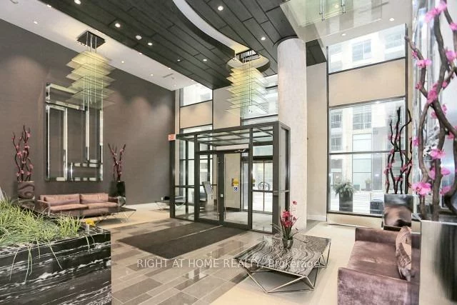 9201, Yonge, Langstaff, Richmond Hill