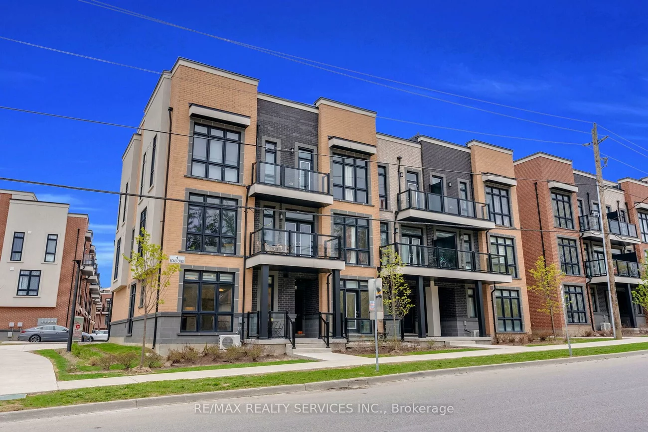 1, Bond, Oak Ridges, Richmond Hill