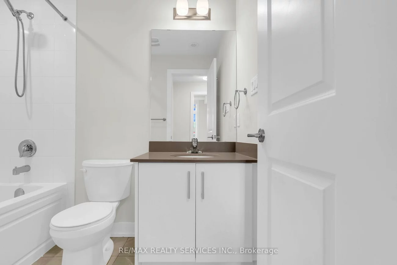 1, Bond, Oak Ridges, Richmond Hill