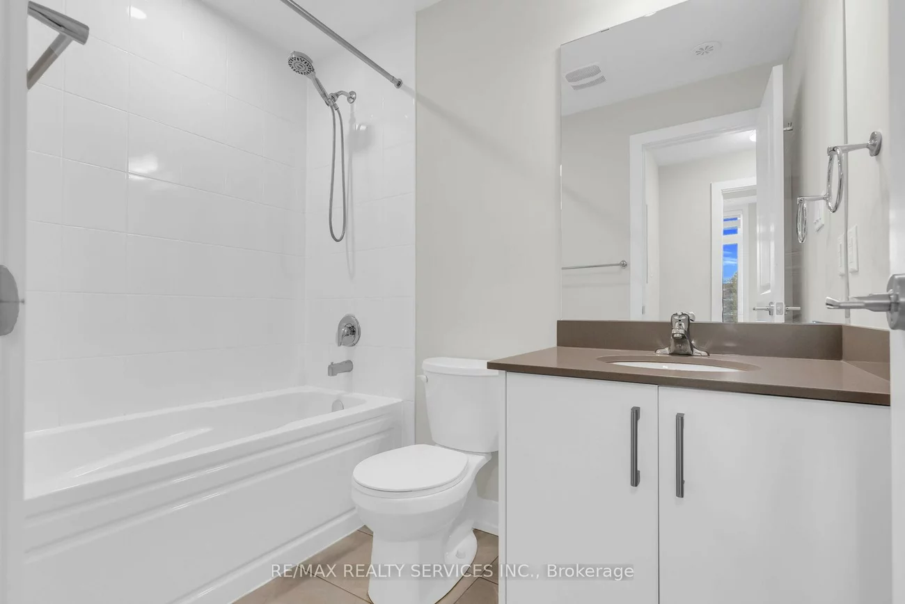1, Bond, Oak Ridges, Richmond Hill