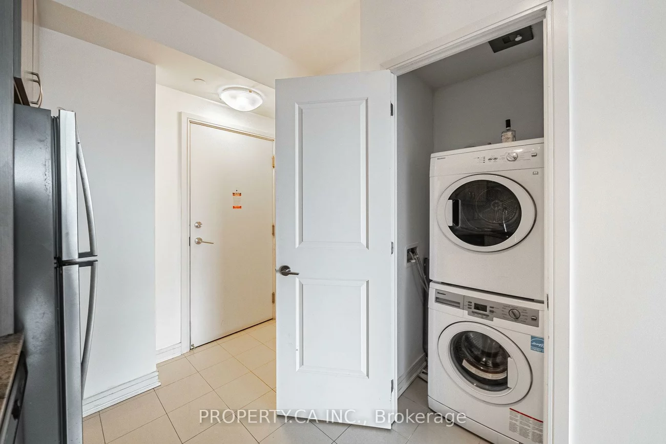 9205, Yonge, Langstaff, Richmond Hill