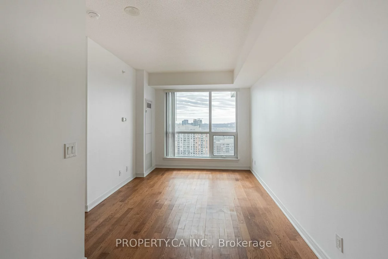 9205, Yonge, Langstaff, Richmond Hill
