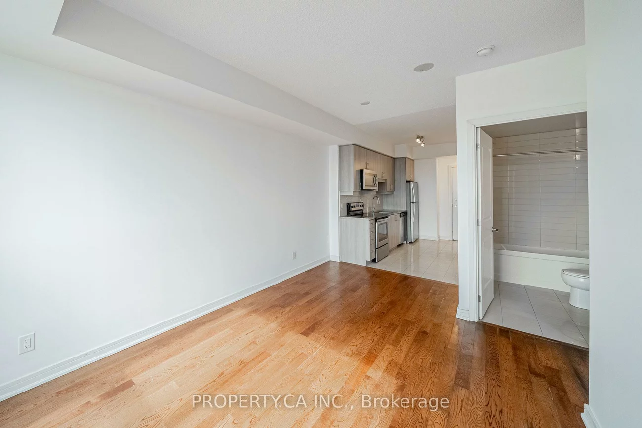 9205, Yonge, Langstaff, Richmond Hill