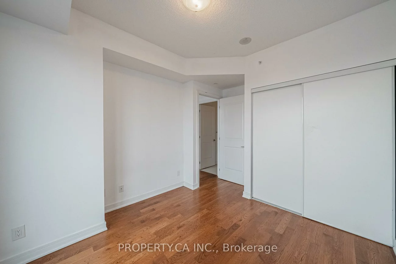 9205, Yonge, Langstaff, Richmond Hill