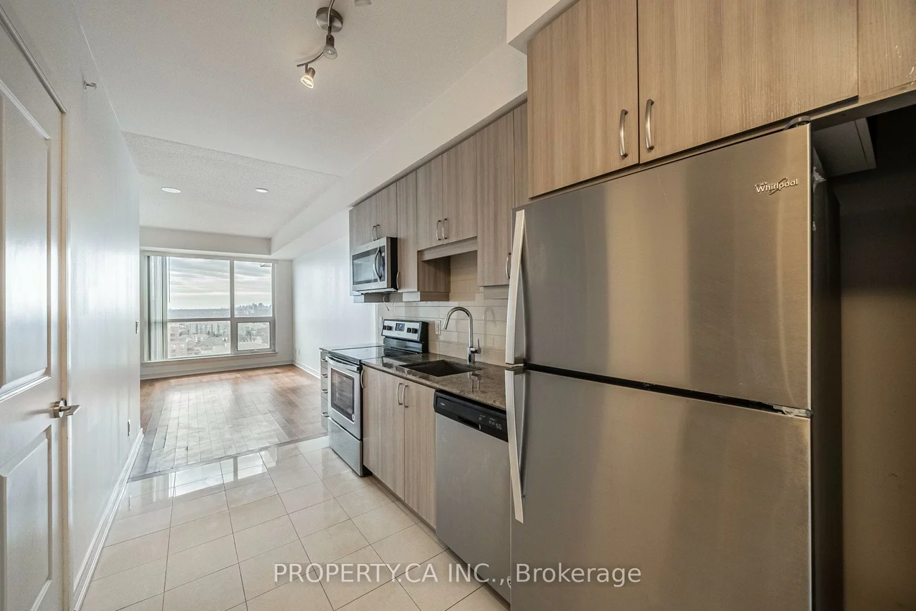 9205, Yonge, Langstaff, Richmond Hill