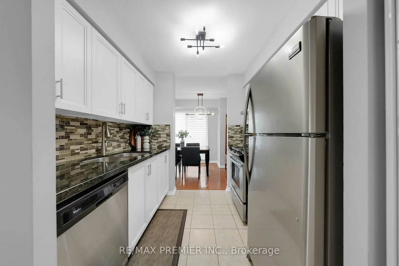 51, Baffin, Langstaff, Richmond Hill