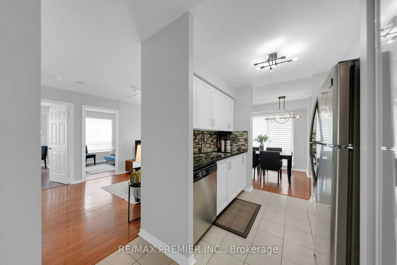 51, Baffin, Langstaff, Richmond Hill