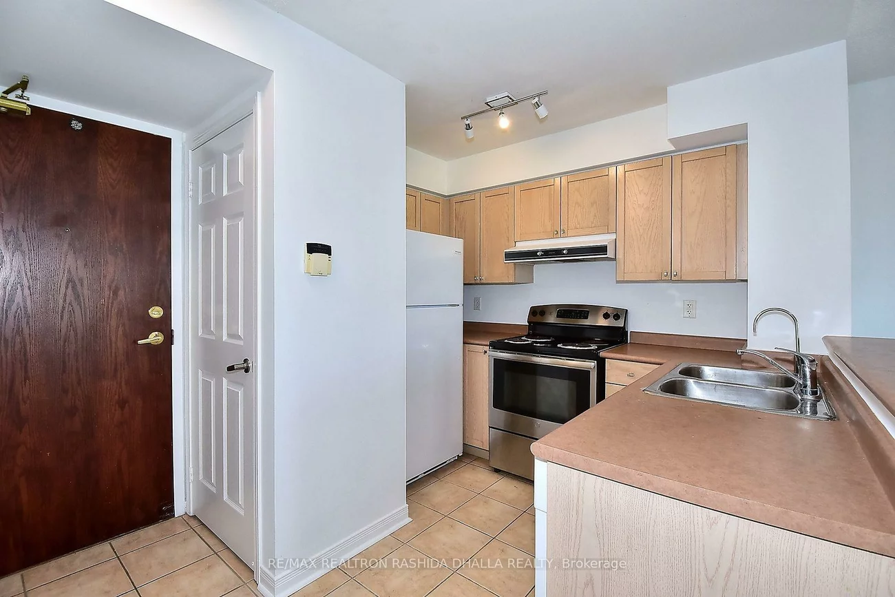 39, Oneida, Langstaff, Richmond Hill