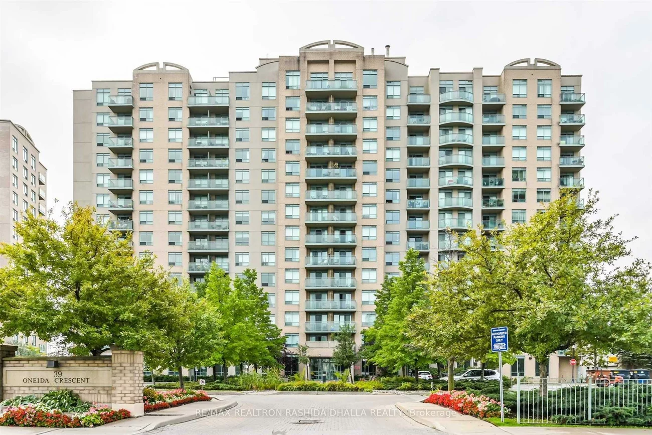39, Oneida, Langstaff, Richmond Hill