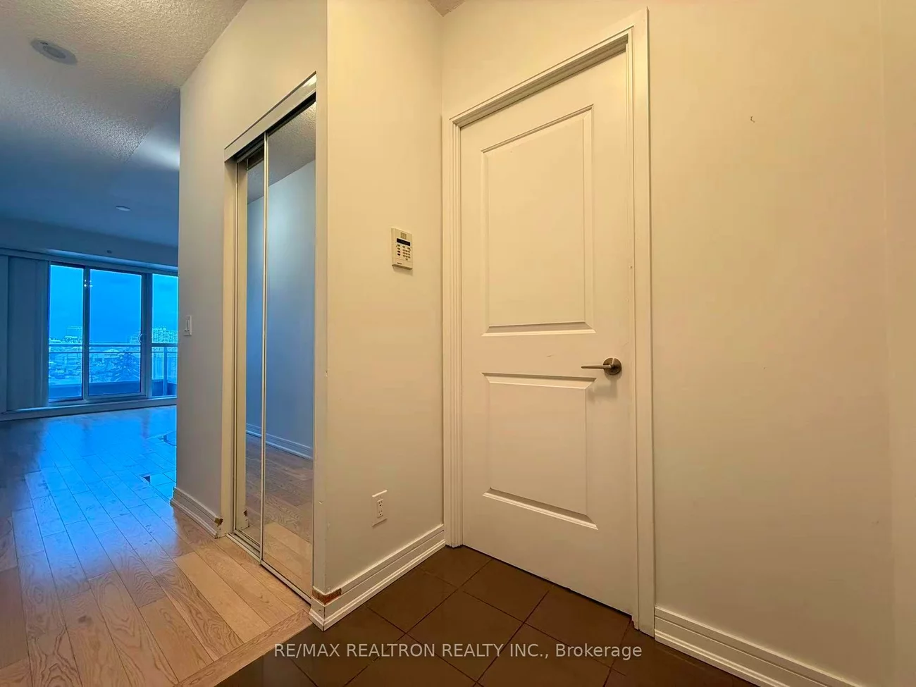 9205, Yonge, Langstaff, Richmond Hill