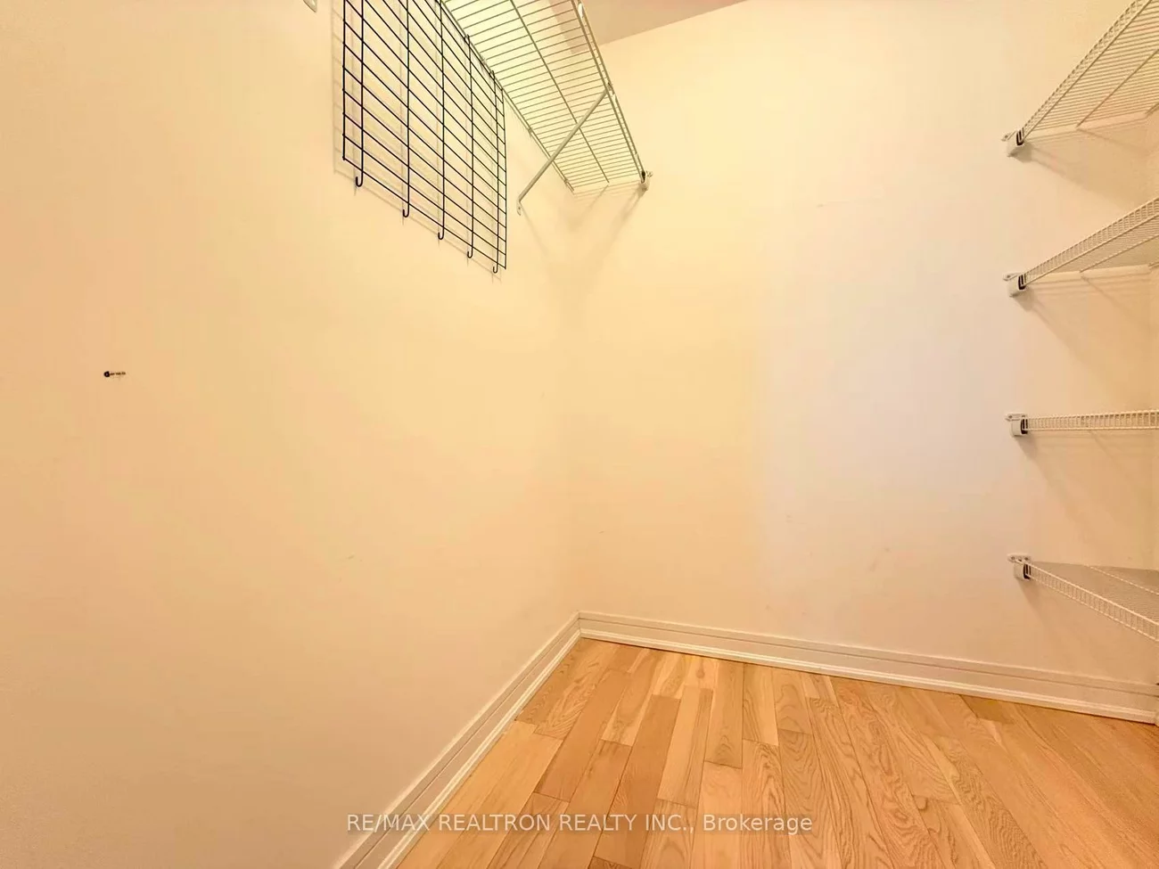 9205, Yonge, Langstaff, Richmond Hill