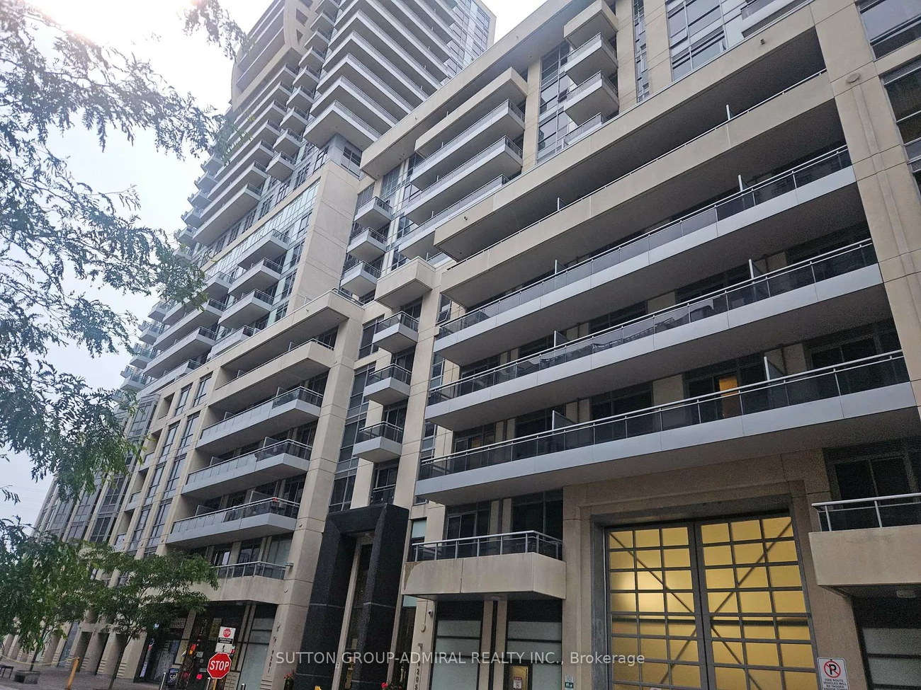 9205, Yonge, Langstaff, Richmond Hill