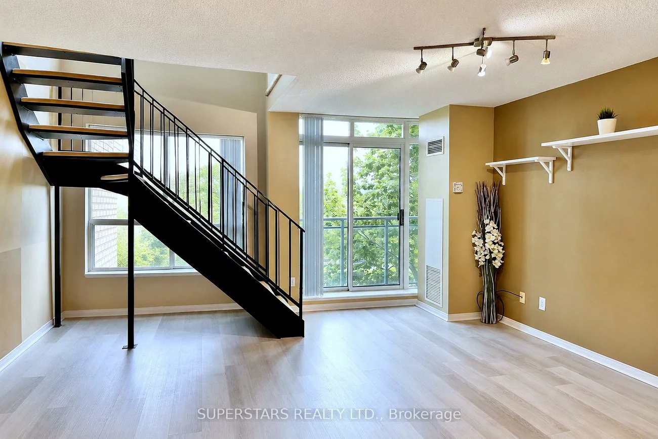 51, Baffin, Langstaff, Richmond Hill