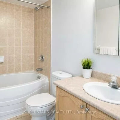 51, Baffin, Langstaff, Richmond Hill