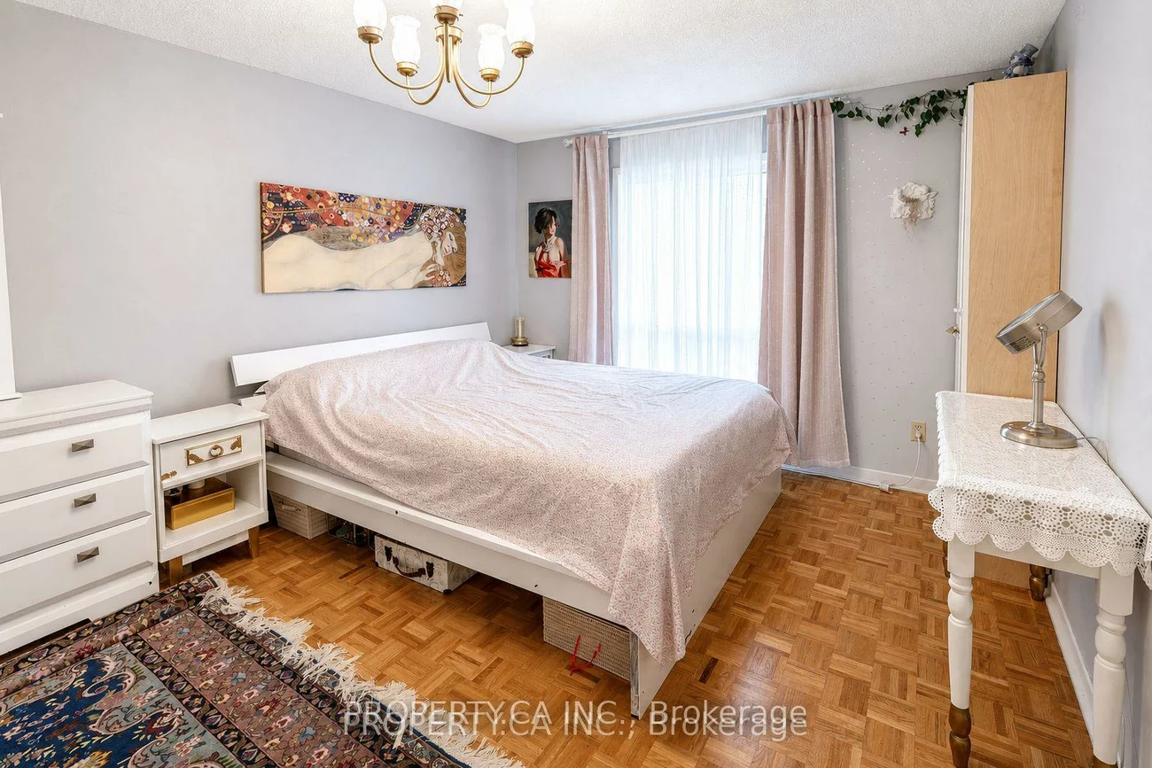 209, Castle Rock, North Richvale, Richmond Hill