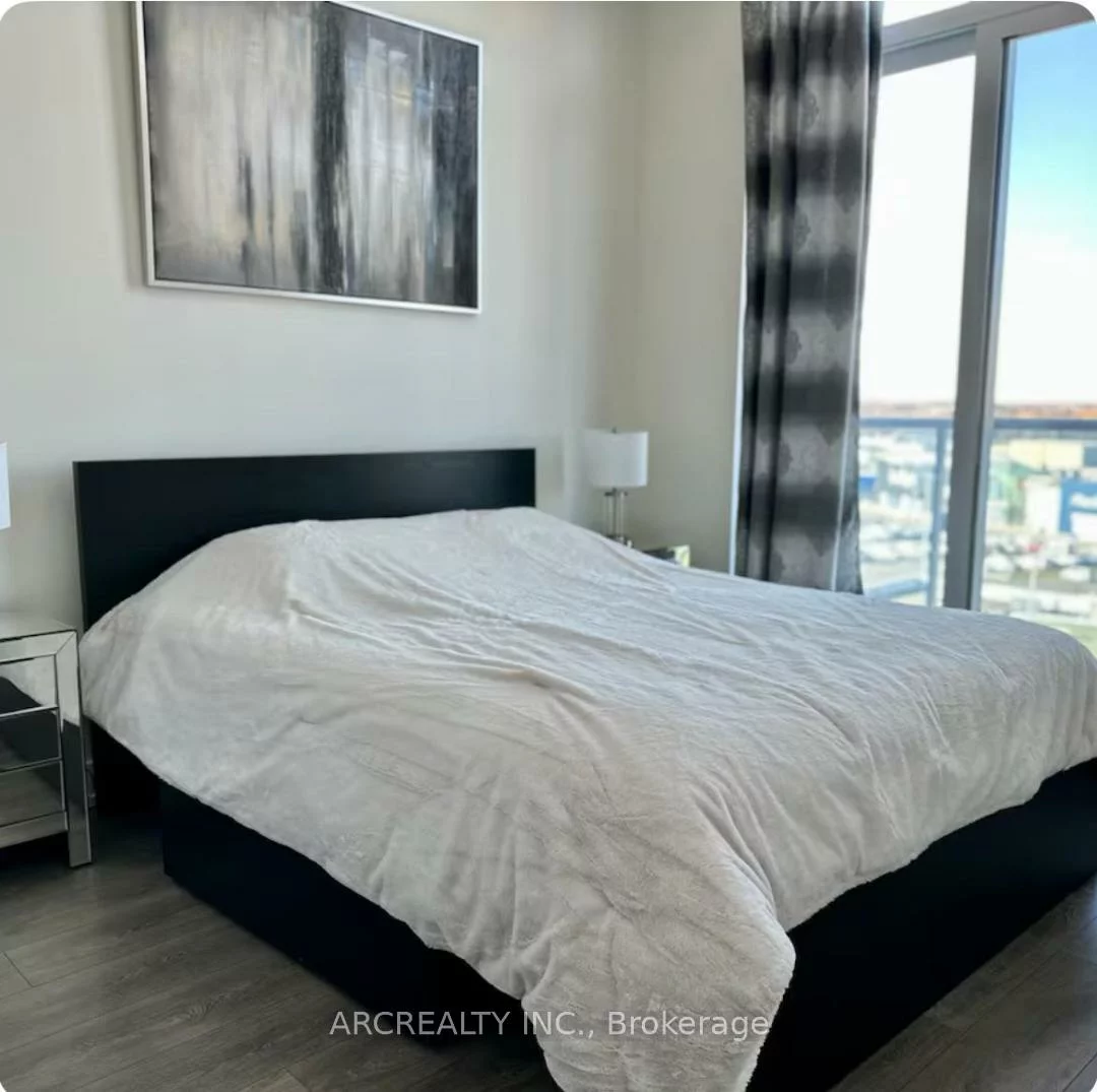 9471, Yonge, Observatory, Richmond Hill