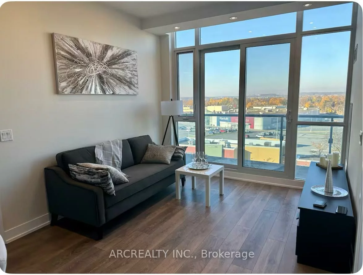 9471, Yonge, Observatory, Richmond Hill
