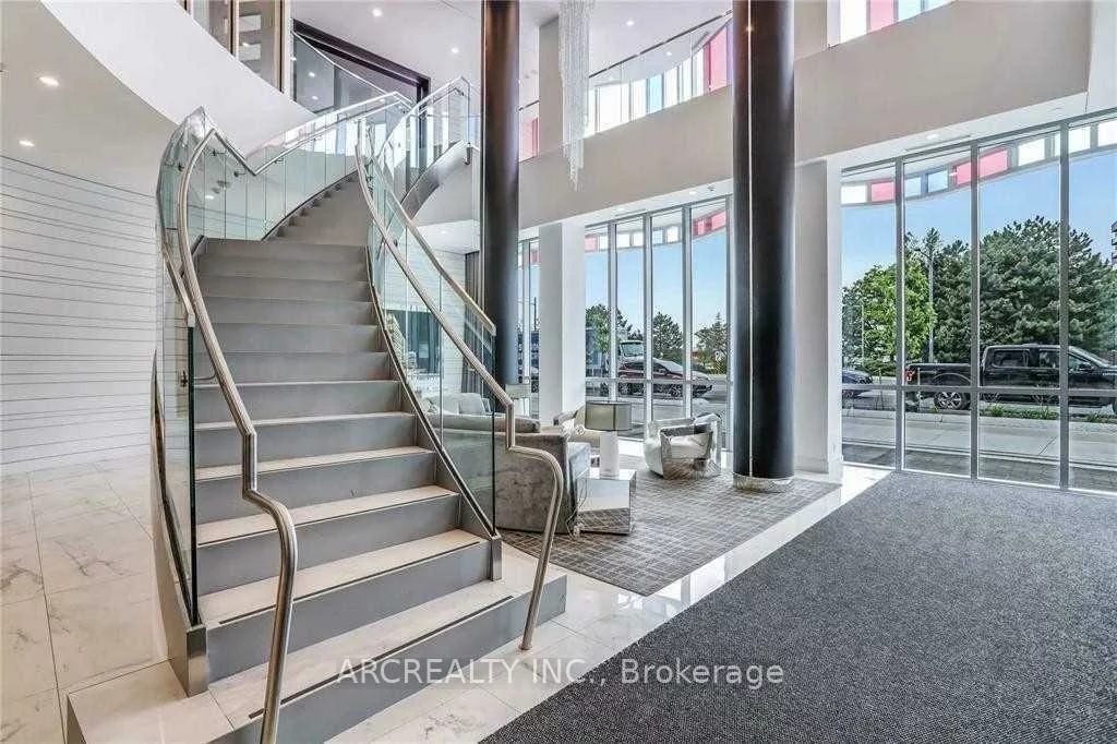 9471, Yonge, Observatory, Richmond Hill