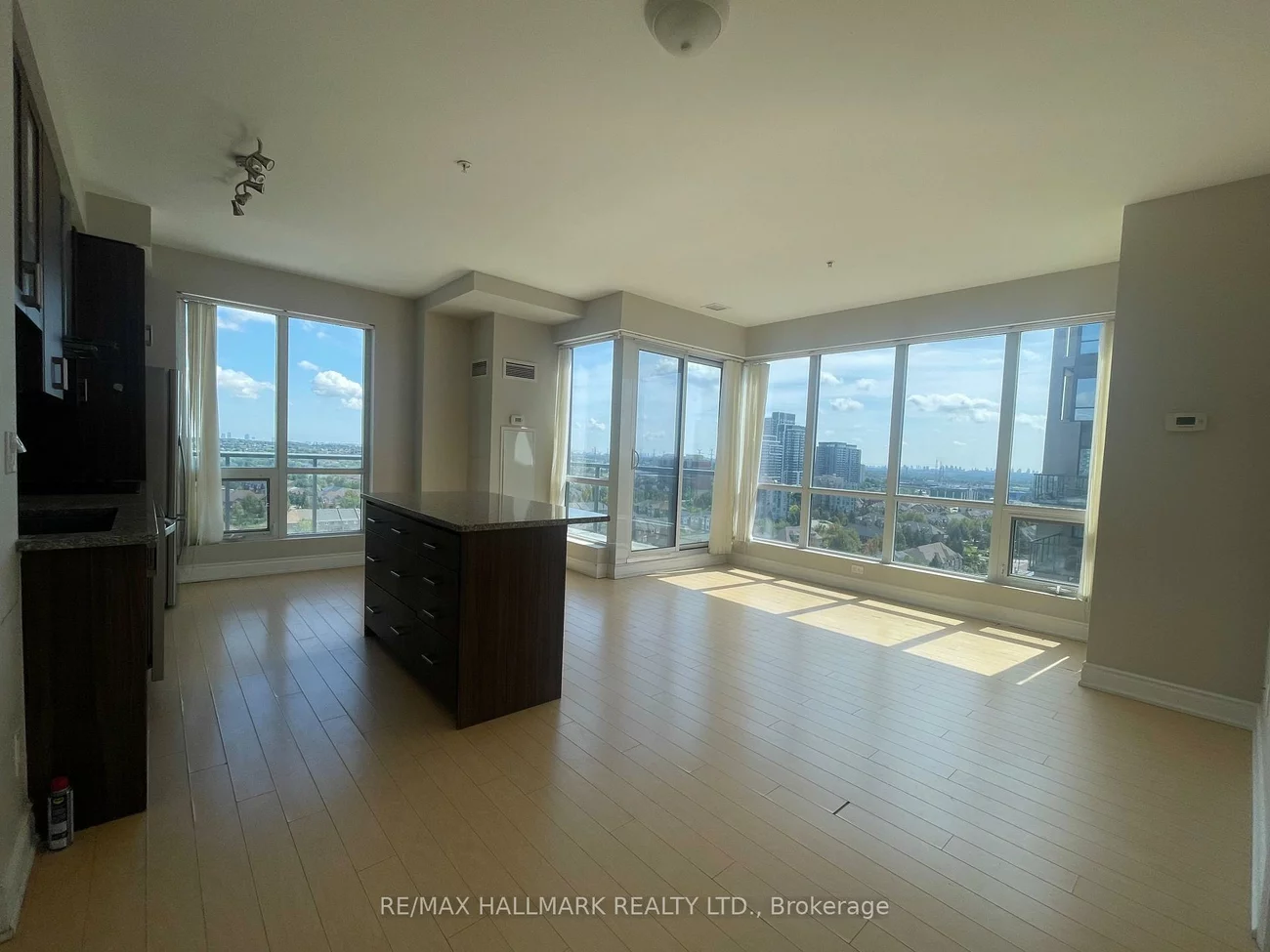 9090, Yonge, South Richvale, Richmond Hill