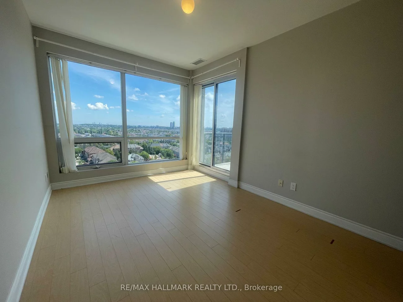 9090, Yonge, South Richvale, Richmond Hill