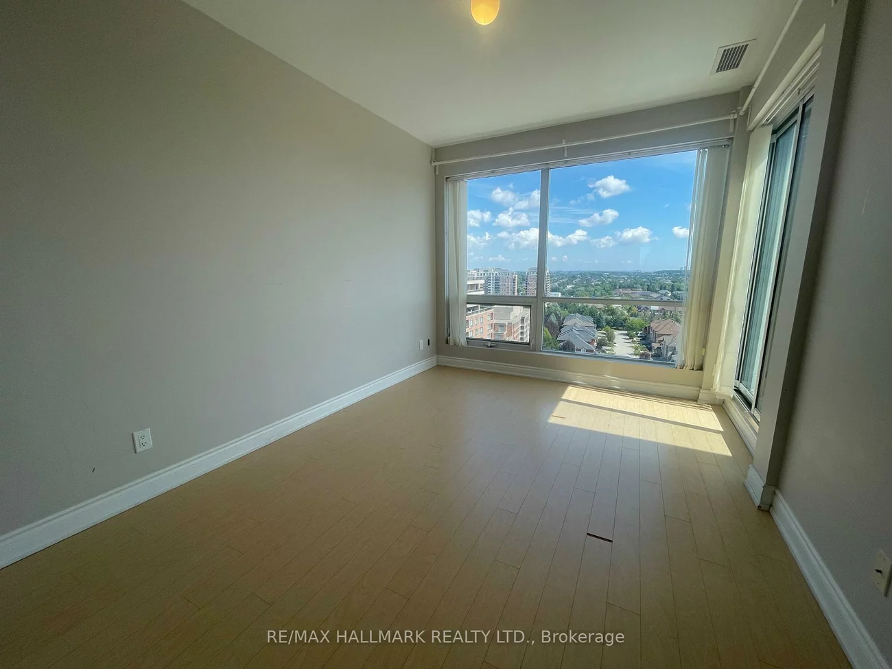 9090, Yonge, South Richvale, Richmond Hill
