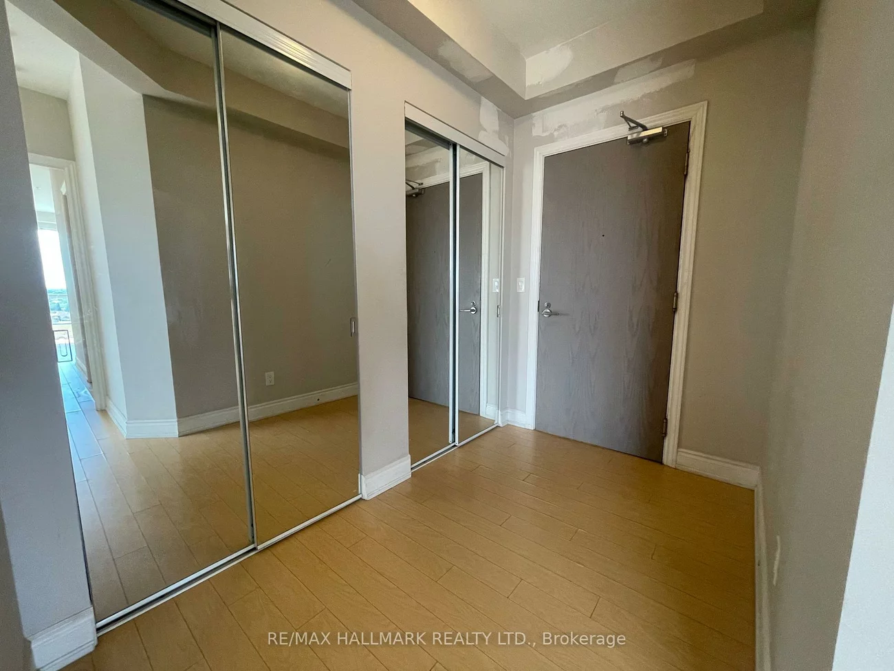 9090, Yonge, South Richvale, Richmond Hill