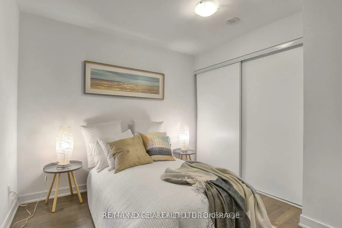 9199, Yonge, Langstaff, Richmond Hill