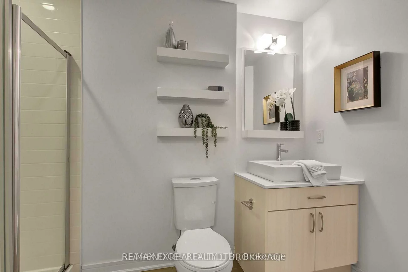 9199, Yonge, Langstaff, Richmond Hill