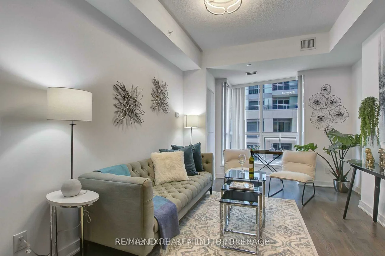 9199, Yonge, Langstaff, Richmond Hill