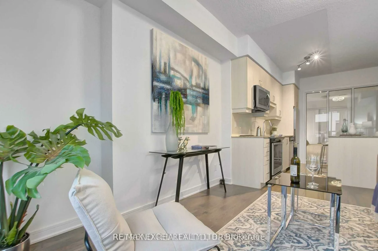 9199, Yonge, Langstaff, Richmond Hill