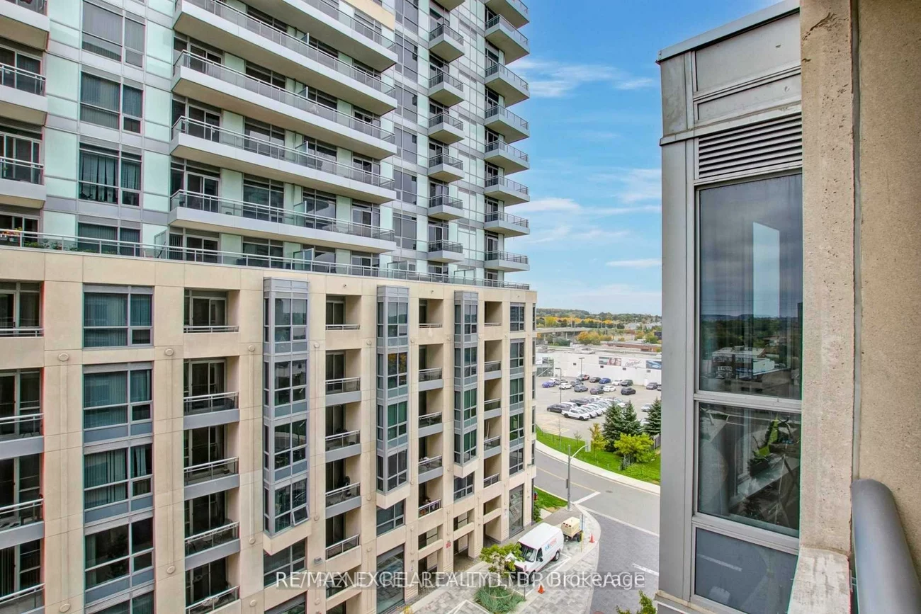 9199, Yonge, Langstaff, Richmond Hill