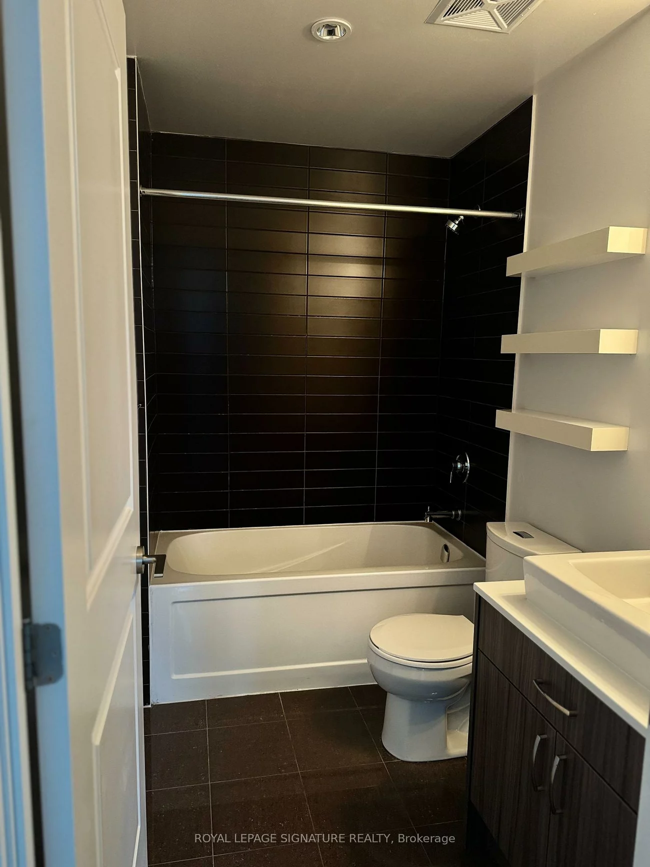 9205, Yonge, Langstaff, Richmond Hill
