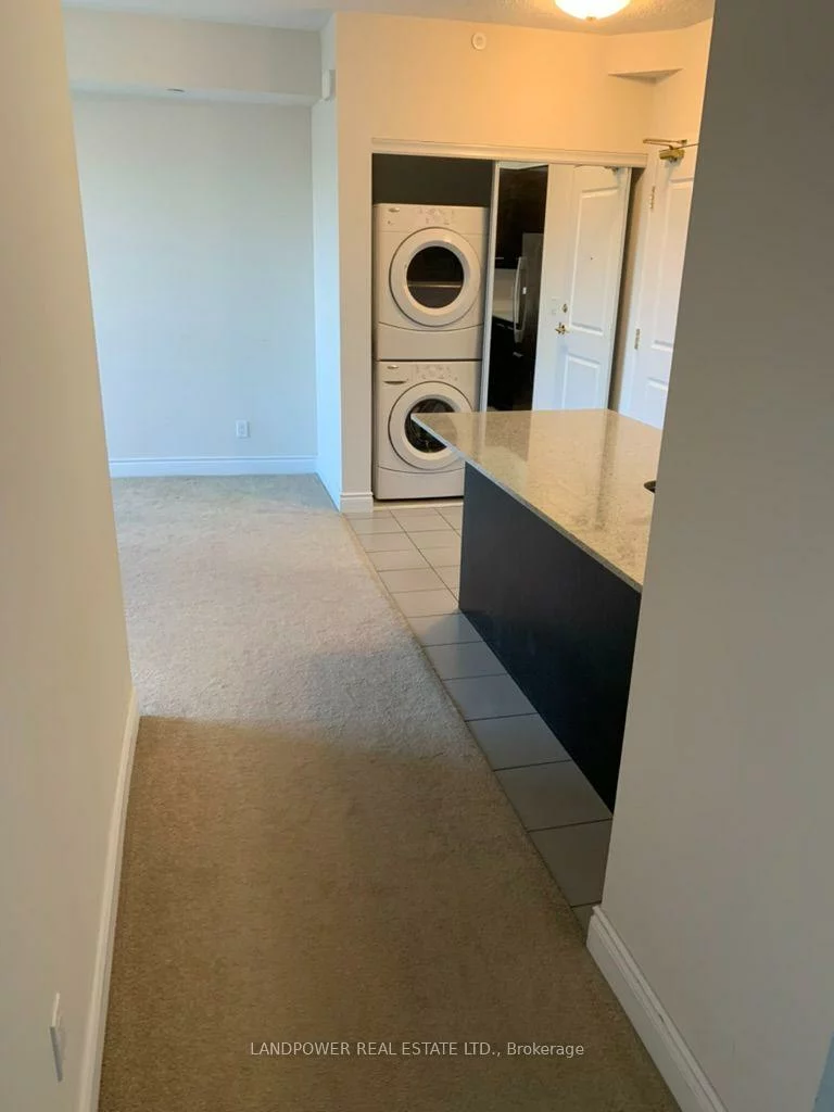 11211, Yonge, Devonsleigh, Richmond Hill
